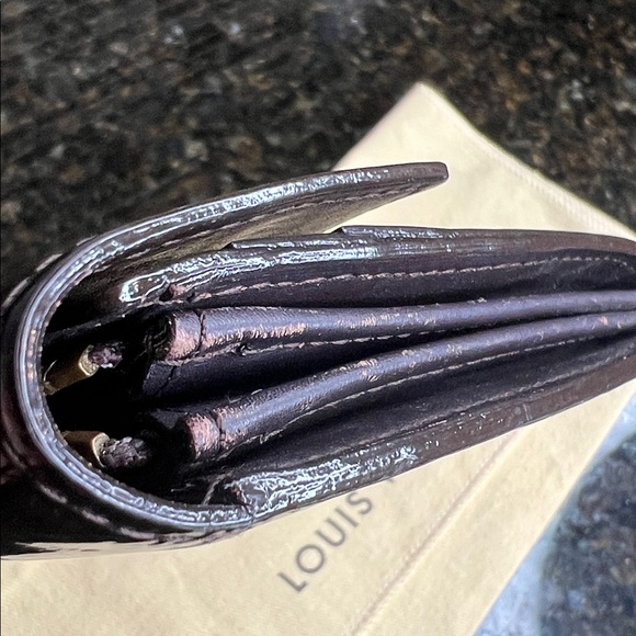 Louis Vuitton Louis Vuitton Vernis Wallet - Picture 13 of 17